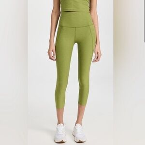 Beyond Yoga Spacedye High Waisted Capri Legging Fern Green Size Small